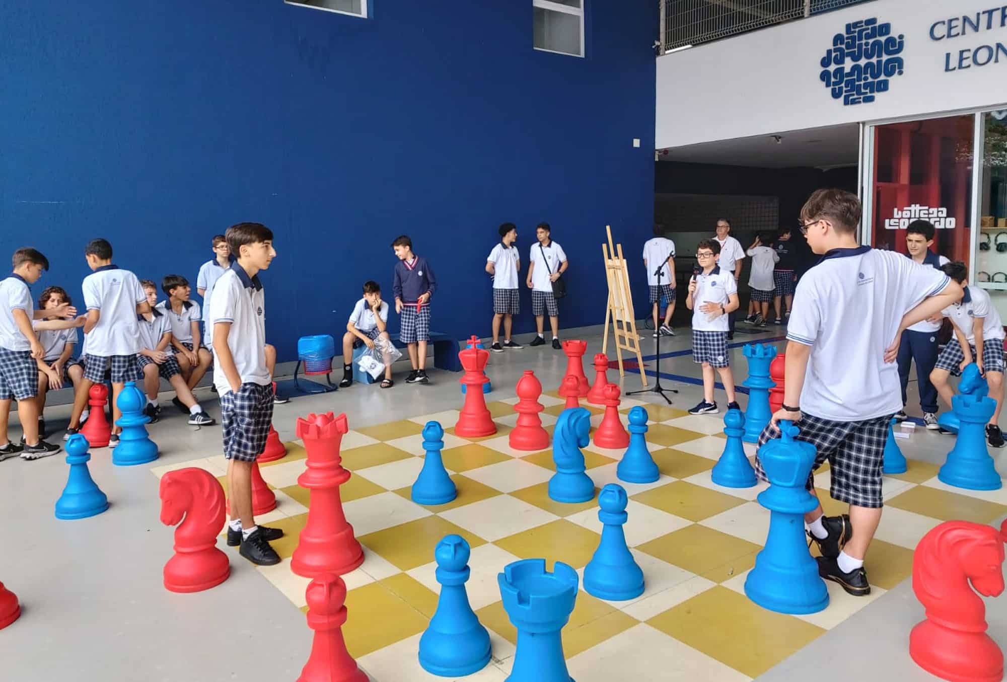 Alunos criam um Clube de Xadrez - Folhinha Kids