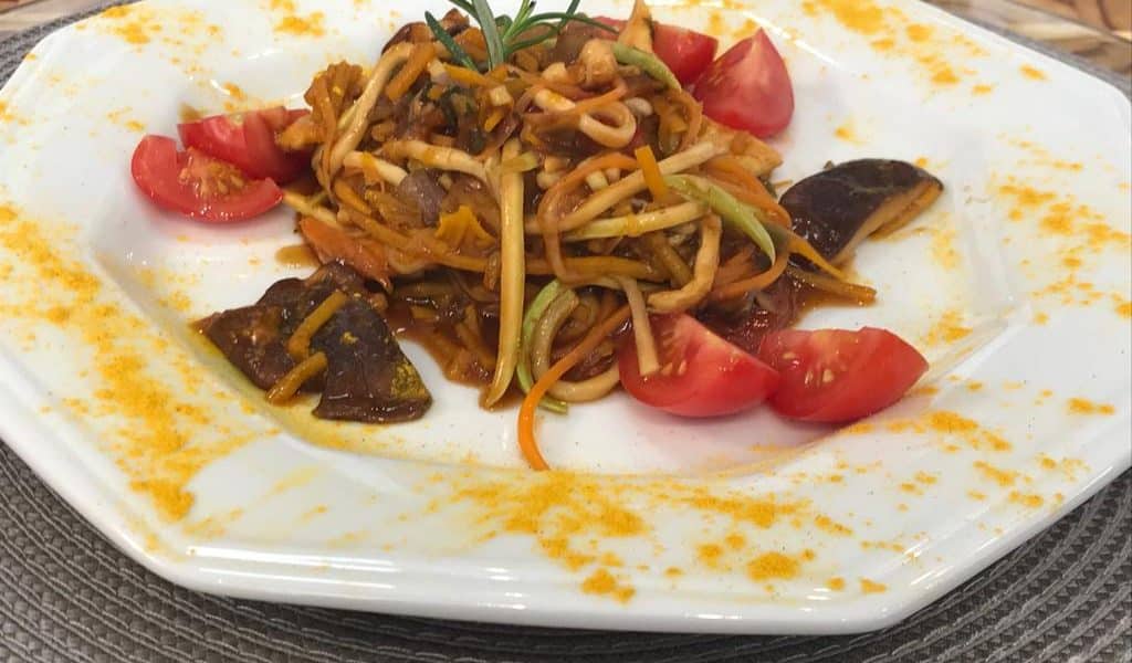 Spaghetti Tricolore de Legumes à moda Thay